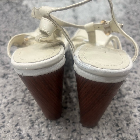 LOUIS VUITTON Wedge Sole Patent Leather Sandals Big Icon Thick - Picture 4 of 12